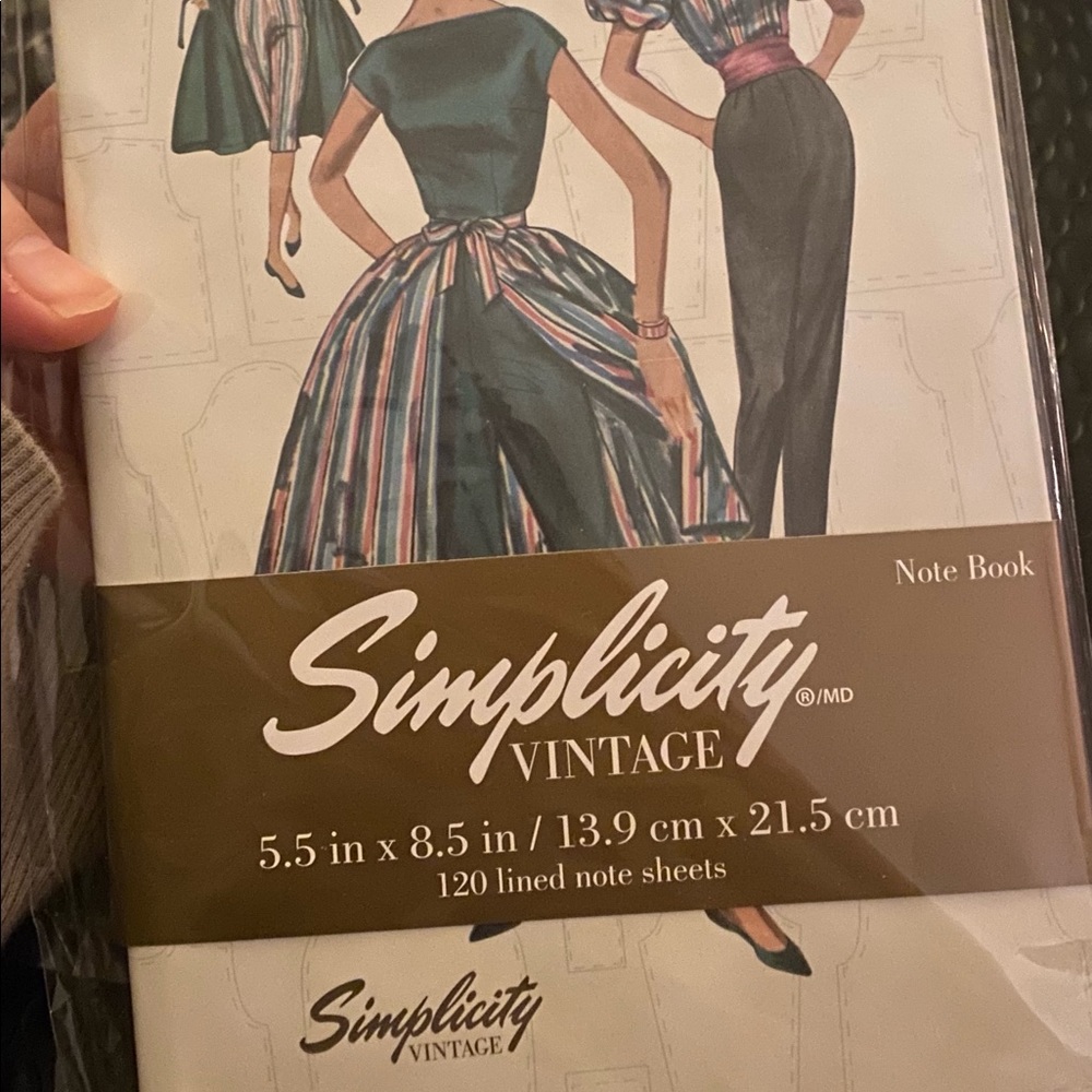 Brand New Vintage Look Notebook - Picture 2 of 4